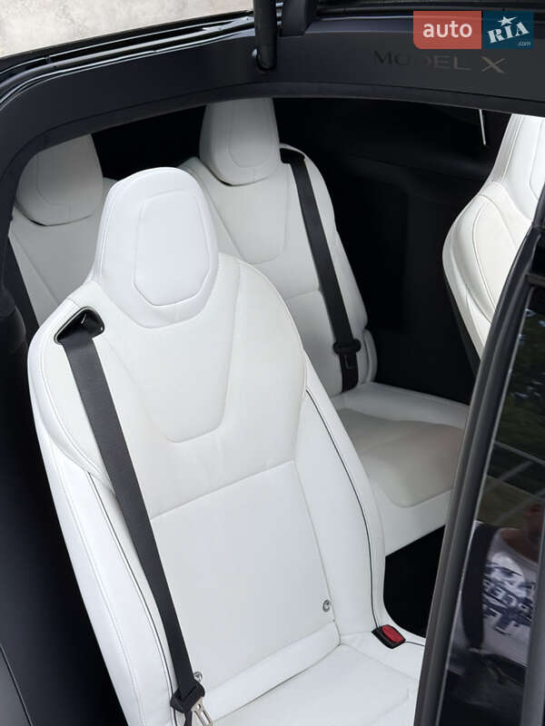Позашляховик / Кросовер Tesla Model X 2022 в Львові