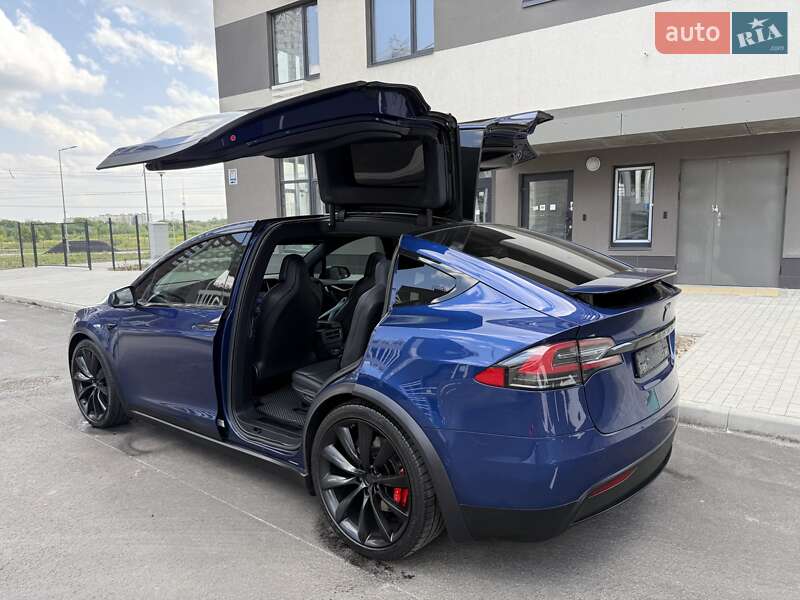 Позашляховик / Кросовер Tesla Model X 2019 в Києві