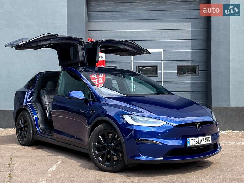 Tesla Model X 2022