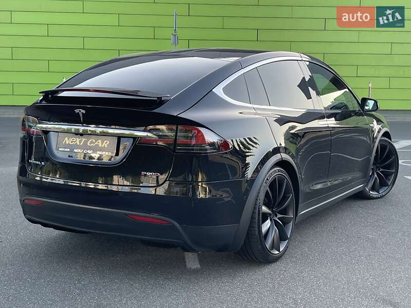 Позашляховик / Кросовер Tesla Model X 2016 в Києві