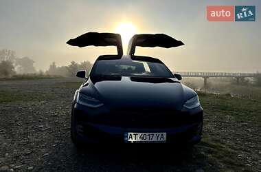 Позашляховик / Кросовер Tesla Model X 2018 в 