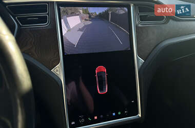 Внедорожник / Кроссовер Tesla Model X 2017 в 
