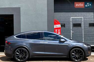 Позашляховик / Кросовер Tesla Model X 2016 в 