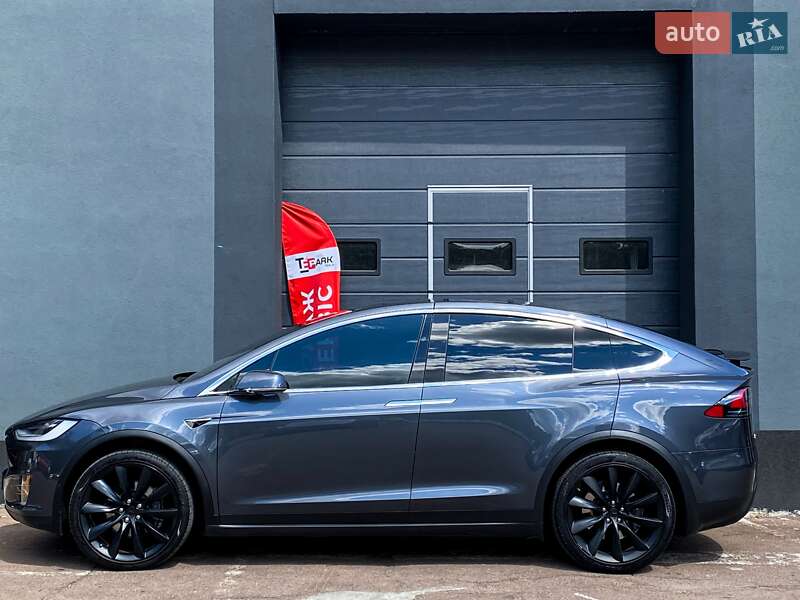 Внедорожник / Кроссовер Tesla Model X 2016 в Киеве