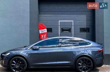 Позашляховик / Кросовер Tesla Model X 2016 в 