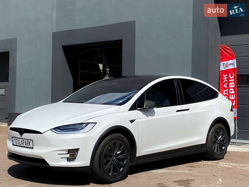 Позашляховик / Кросовер Tesla Model X 2019 в Києві