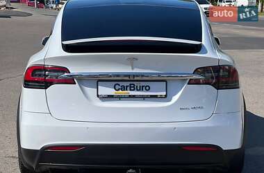 Позашляховик / Кросовер Tesla Model X 2020 в 