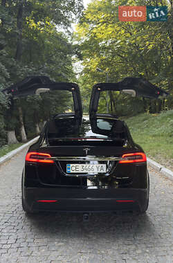 Позашляховик / Кросовер Tesla Model X 2020 в 
