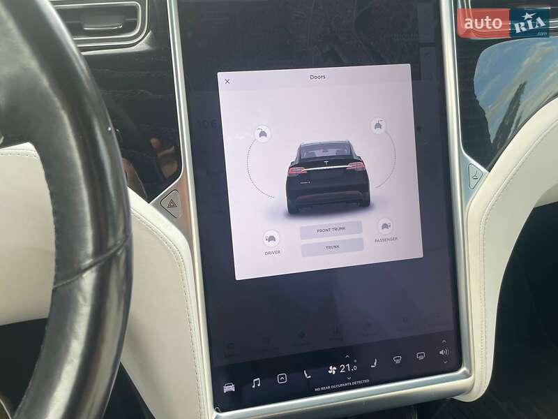 Позашляховик / Кросовер Tesla Model X 2017 в Києві