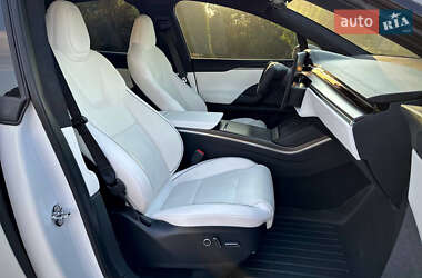 Позашляховик / Кросовер Tesla Model X 2022 в 