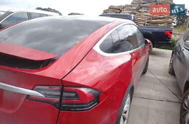 Внедорожник / Кроссовер Tesla Model X 2016 в 