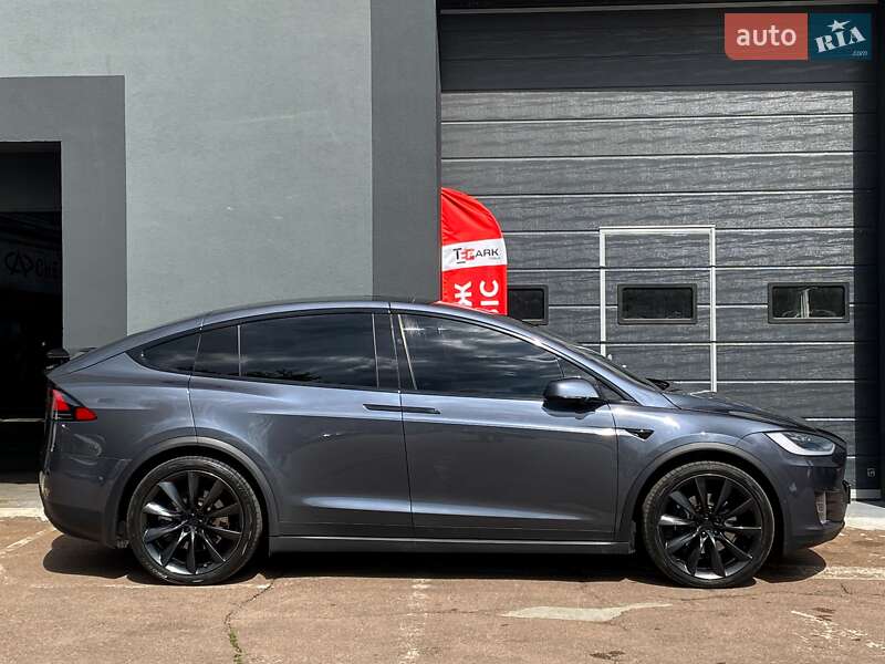 Позашляховик / Кросовер Tesla Model X 2019 в Києві