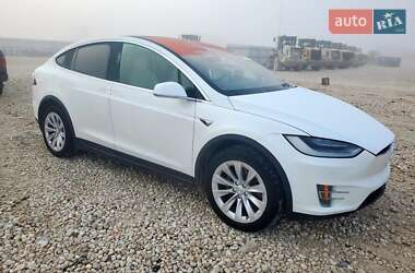 Внедорожник / Кроссовер Tesla Model X 2020 в 