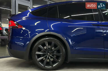Позашляховик / Кросовер Tesla Model X 2022 в 