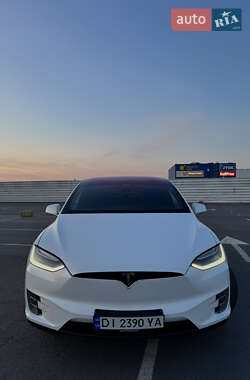 Внедорожник / Кроссовер Tesla Model X 2018 в 