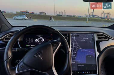 Внедорожник / Кроссовер Tesla Model X 2018 в 