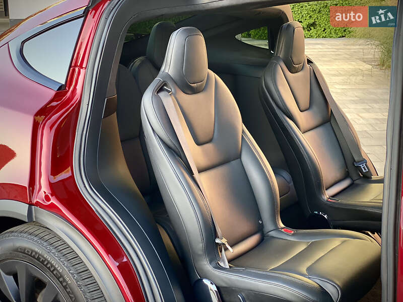 Позашляховик / Кросовер Tesla Model X 2024 в Києві