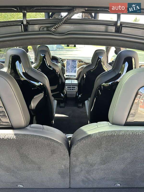 Внедорожник / Кроссовер Tesla Model X 2016 в Киеве фото 2 Внедорожник / Кроссовер Tesla Model X 2016 в Киеве