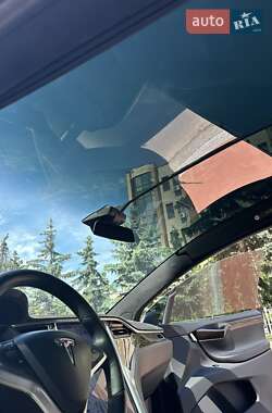 Внедорожник / Кроссовер Tesla Model X 2016 в 