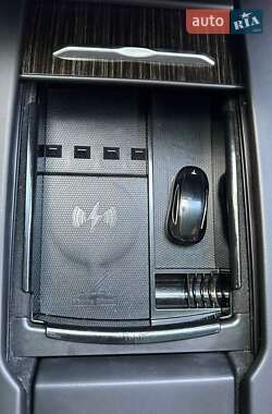 Внедорожник / Кроссовер Tesla Model X 2016 в Киеве