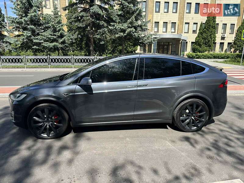 Внедорожник / Кроссовер Tesla Model X 2016 в Киеве фото 47 Внедорожник / Кроссовер Tesla Model X 2016 в Киеве