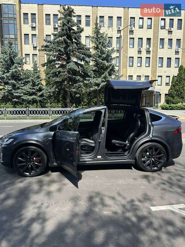 Внедорожник / Кроссовер Tesla Model X 2016 в Киеве фото 10 Внедорожник / Кроссовер Tesla Model X 2016 в Киеве