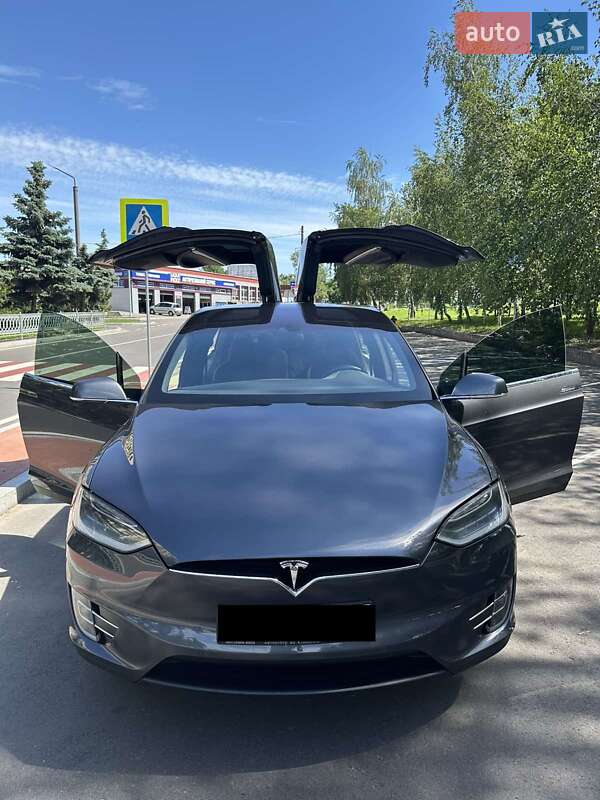 Внедорожник / Кроссовер Tesla Model X 2016 в Киеве фото 14 Внедорожник / Кроссовер Tesla Model X 2016 в Киеве
