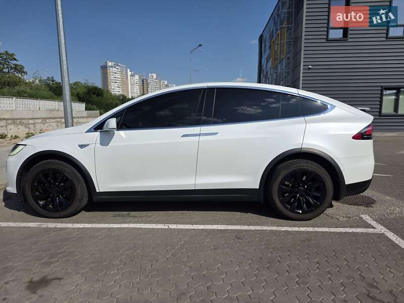 Внедорожник / Кроссовер Tesla Model X 2016 в Киеве фото 3 Внедорожник / Кроссовер Tesla Model X 2016 в Киеве