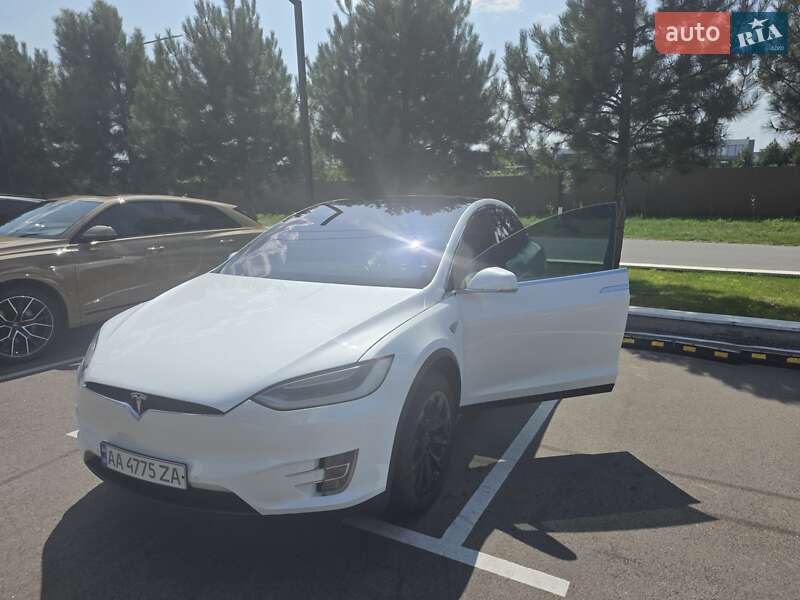 Внедорожник / Кроссовер Tesla Model X 2016 в Киеве фото 12 Внедорожник / Кроссовер Tesla Model X 2016 в Киеве