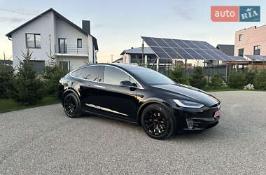 Позашляховик / Кросовер Tesla Model X 2018 в Тернополі