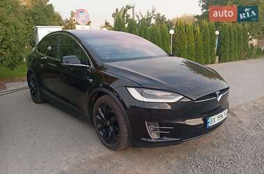 Внедорожник / Кроссовер Tesla Model X 2017 в 