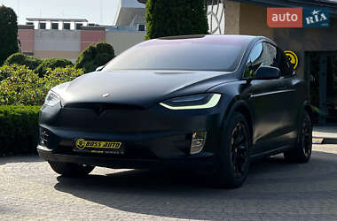 Позашляховик / Кросовер Tesla Model X 2019 в 