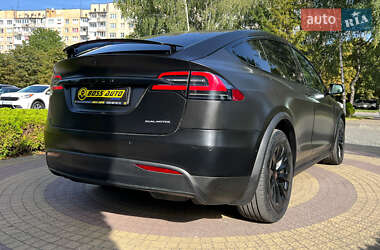 Позашляховик / Кросовер Tesla Model X 2019 в 