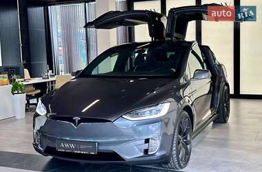 Позашляховик / Кросовер Tesla Model X 2018 в 