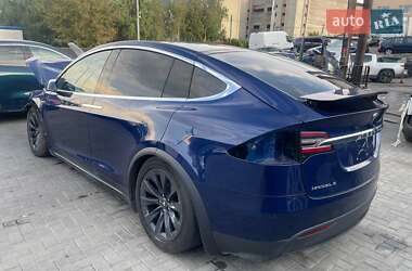 Внедорожник / Кроссовер Tesla Model X 2016 в 