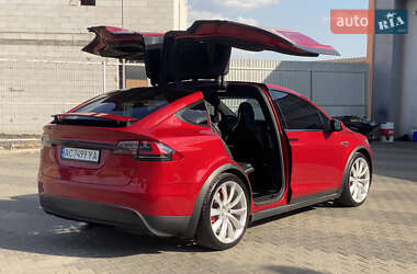 Позашляховик / Кросовер Tesla Model X 2016 в 