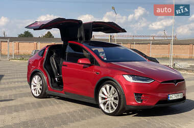 Позашляховик / Кросовер Tesla Model X 2016 в 