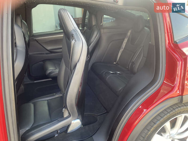 Внедорожник / Кроссовер Tesla Model X 2016 в Луцке