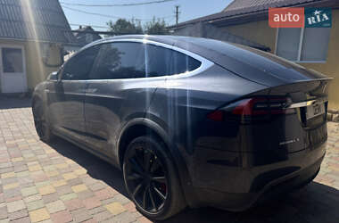 Позашляховик / Кросовер Tesla Model X 2016 в 