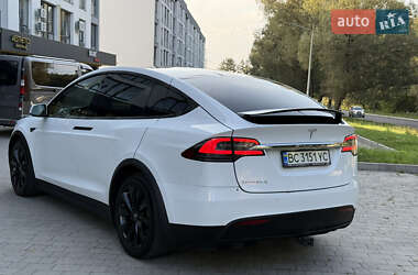 Позашляховик / Кросовер Tesla Model X 2018 в 