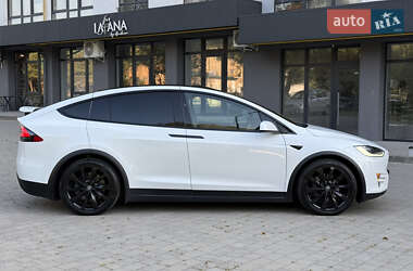 Позашляховик / Кросовер Tesla Model X 2018 в 