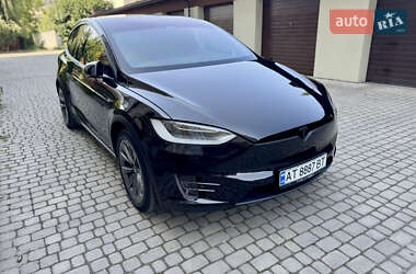 Позашляховик / Кросовер Tesla Model X 2018 в 