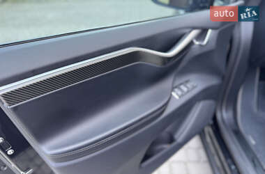 Позашляховик / Кросовер Tesla Model X 2018 в 