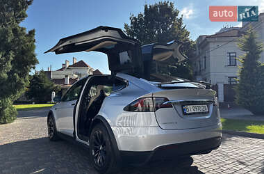 Позашляховик / Кросовер Tesla Model X 2016 в 