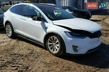 Внедорожник / Кроссовер Tesla Model X 2016 в 