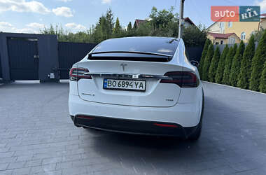 Позашляховик / Кросовер Tesla Model X 2018 в 