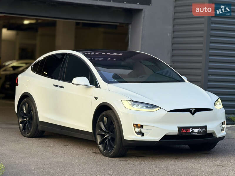 Позашляховик / Кросовер Tesla Model X 2019 в Харкові