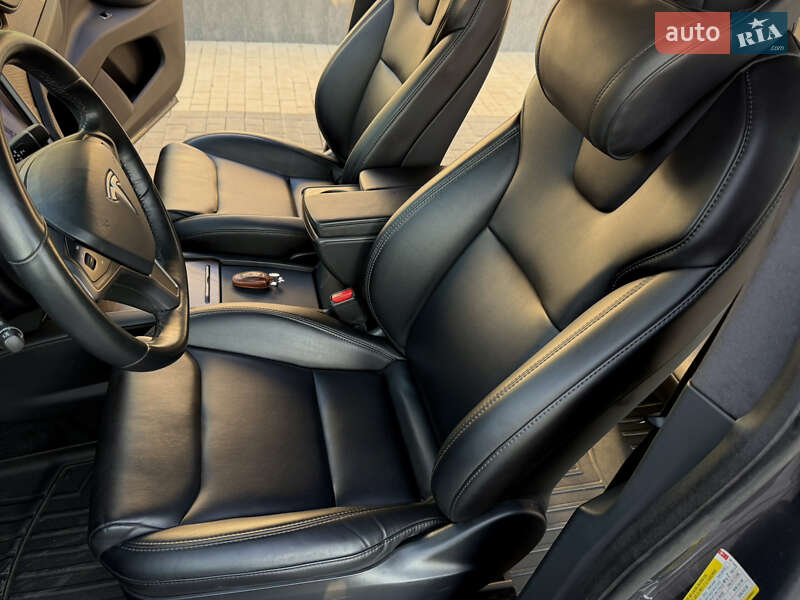 Позашляховик / Кросовер Tesla Model X 2020 в Одесі фото 18 Позашляховик / Кросовер Tesla Model X 2020 в Одесі