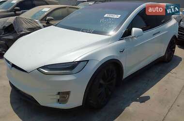 Позашляховик / Кросовер Tesla Model X 2019 в 