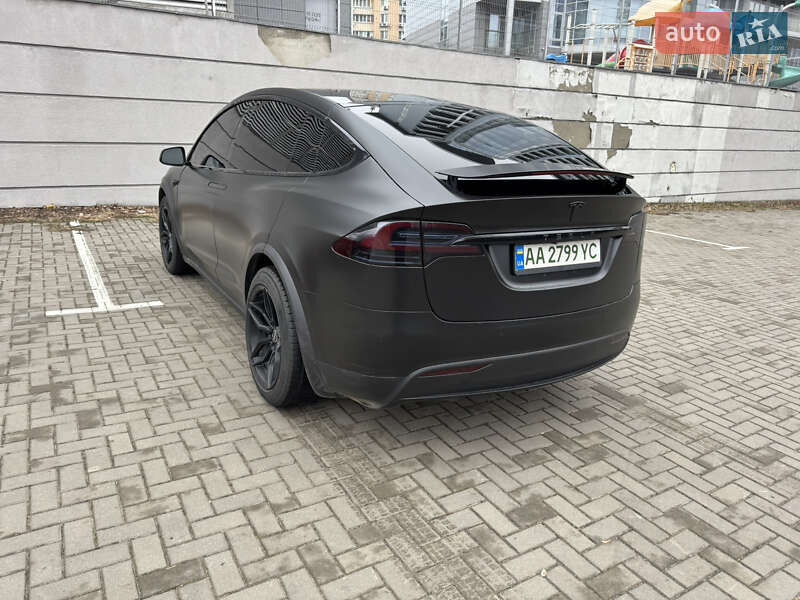 Позашляховик / Кросовер Tesla Model X 2017 в Києві фото 13 Позашляховик / Кросовер Tesla Model X 2017 в Києві